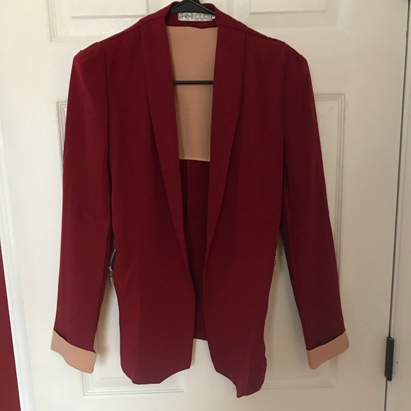 Red fitted blazer. - Picture 1 of 3